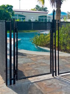 Pool safety gate with Magna-Latch and Tru-Close hinges, Jumeirah, Dubai.