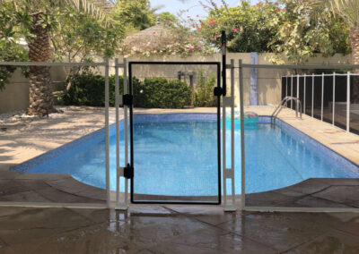 pool safety fence, Jumeirah Park, Dubai | Aqua-Net pool safety fence, Jumeirah Park, Dubai